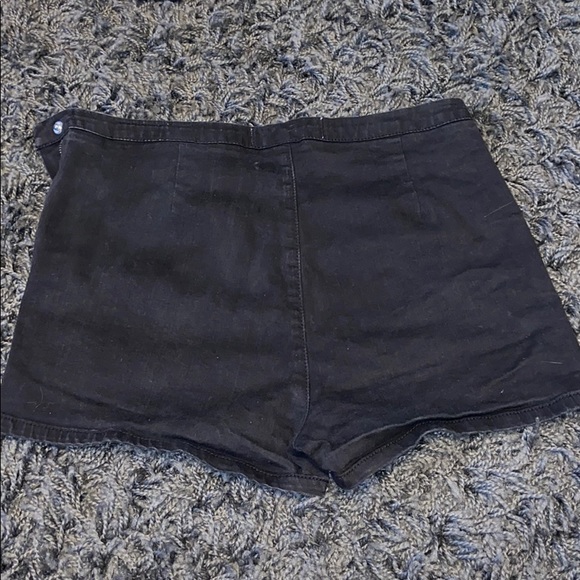 Bullhead Demin Co. Black “Hot Short” - Picture 2 of 3